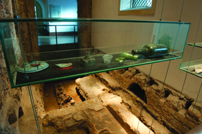 Cemitério nobre: sítio arqueológico na Igreja de Nossa Senhora do Carmo, onde eram enterrados os abastados