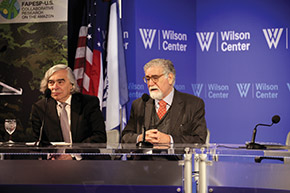 US Secretary of Energy Ernest Moniz and FAPESP President Celso Lafer in Washington: collaborative research on the Amazon