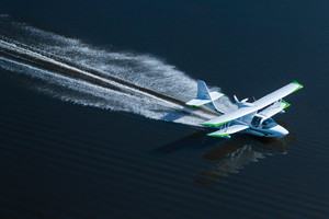 Super Petrel LS: landing and take-off on land or water