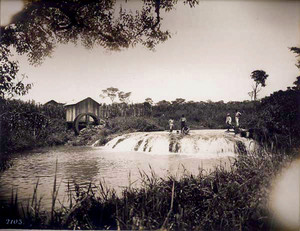 Aceña en Ibitinga, São Paulo, en una foto de Guilherme Gaensly, 1906