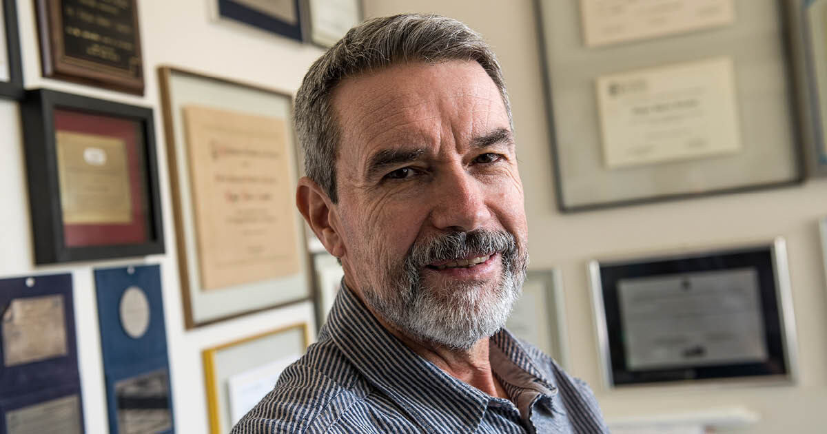 Edgar Dutra Zanotto One eye on science, the other on industry