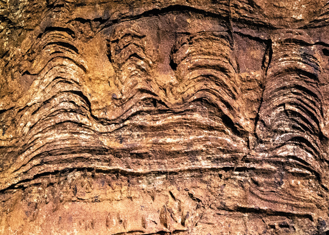 Resgate de Litotipo e Espeleotemas em Cavernas Carbonáticas, Matozinhos  (MG)